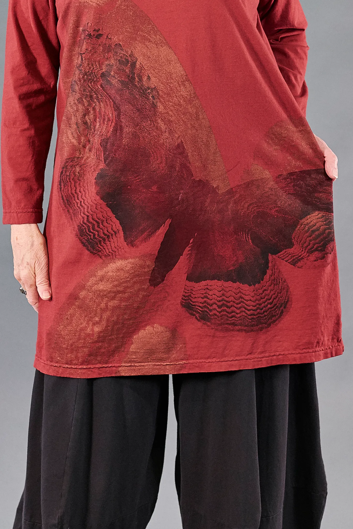 1571 Simple Tunic-Nepal-Movement Time