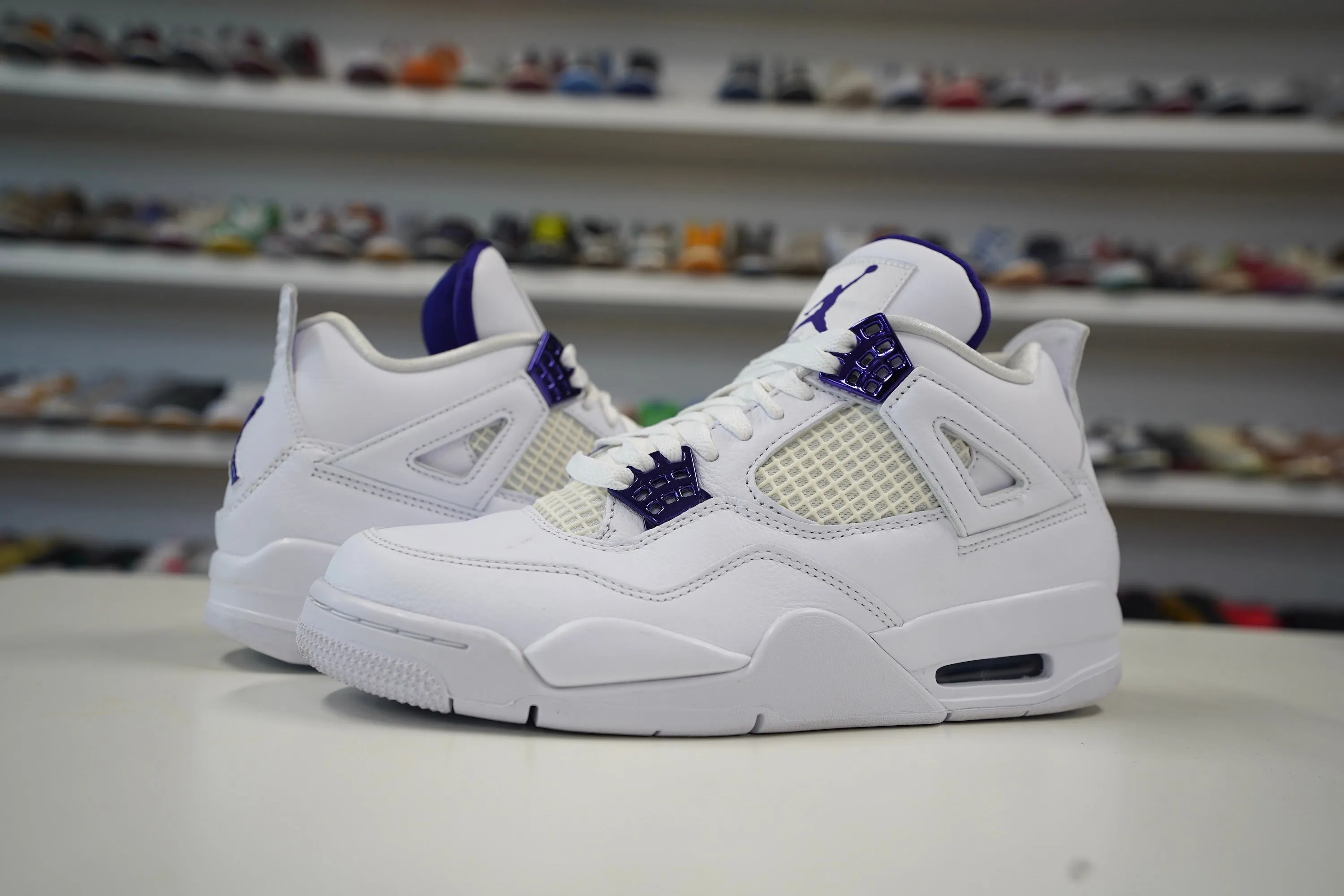 Air Jordan 4 Retro Metallic Purple