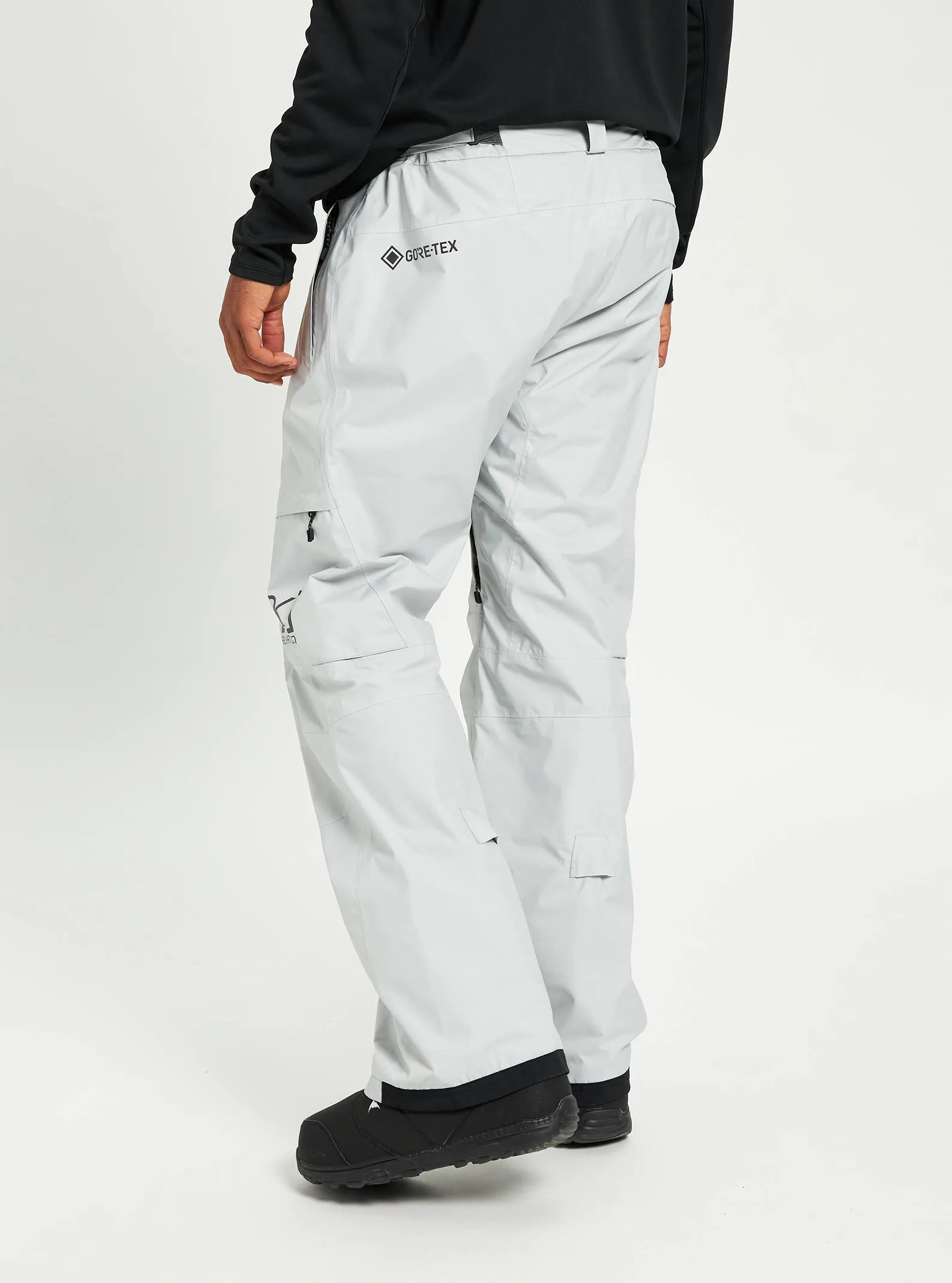 [ak] GORE-TEX Swash Snowboard Pant 2022