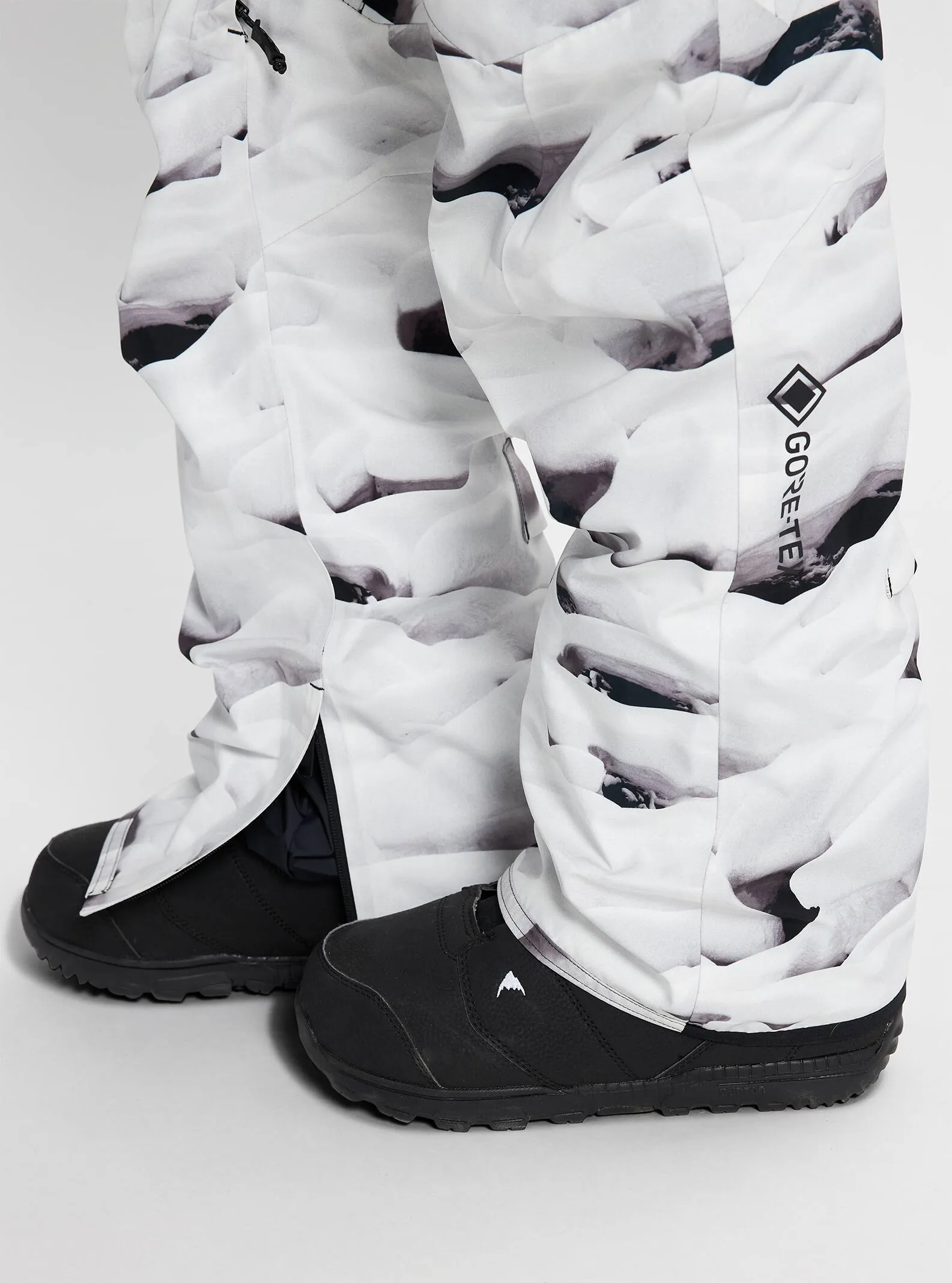 [ak] GORE-TEX Swash Snowboard Pant 2022