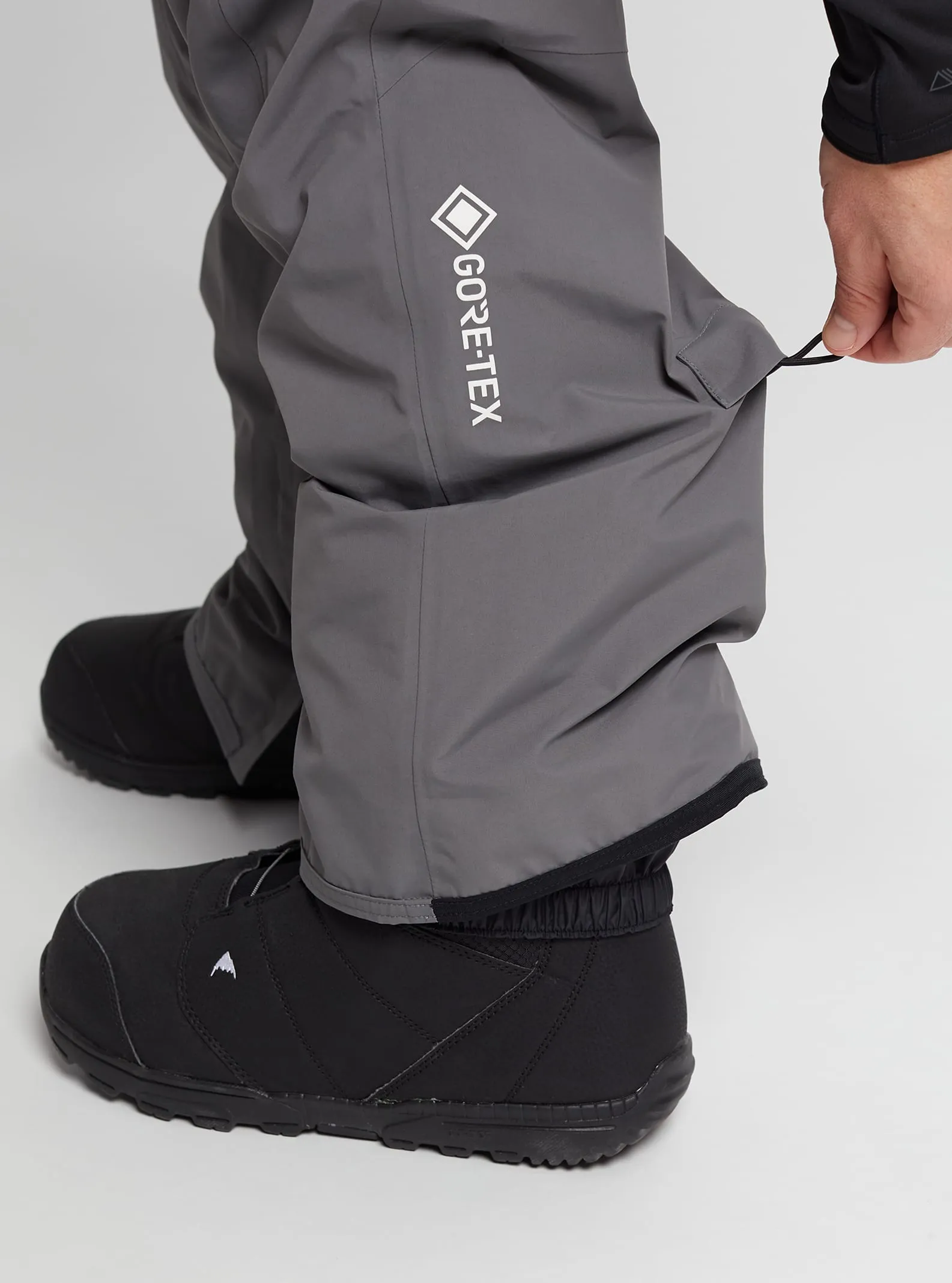 [ak] GORE-TEX Swash Snowboard Pant 2022