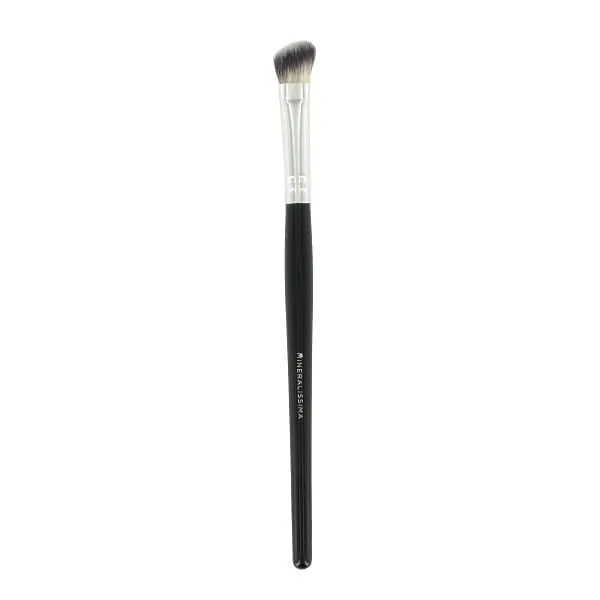 ANGLED EYESHADOW BRUSH