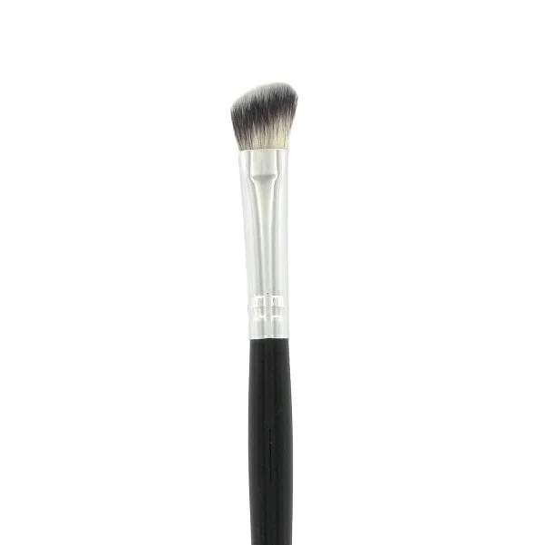 ANGLED EYESHADOW BRUSH