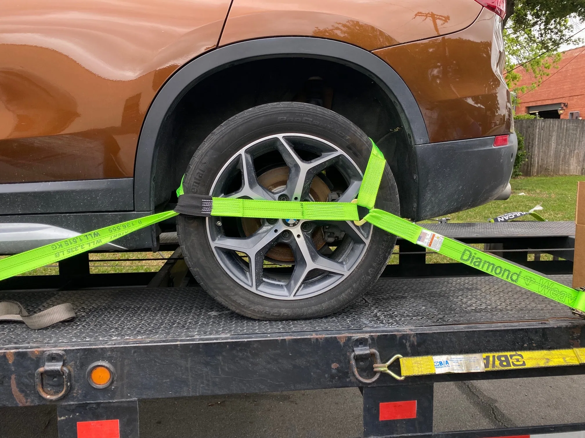 Blue Diamond Weave Side Mount Wheel Net w/ Dual Ratchets