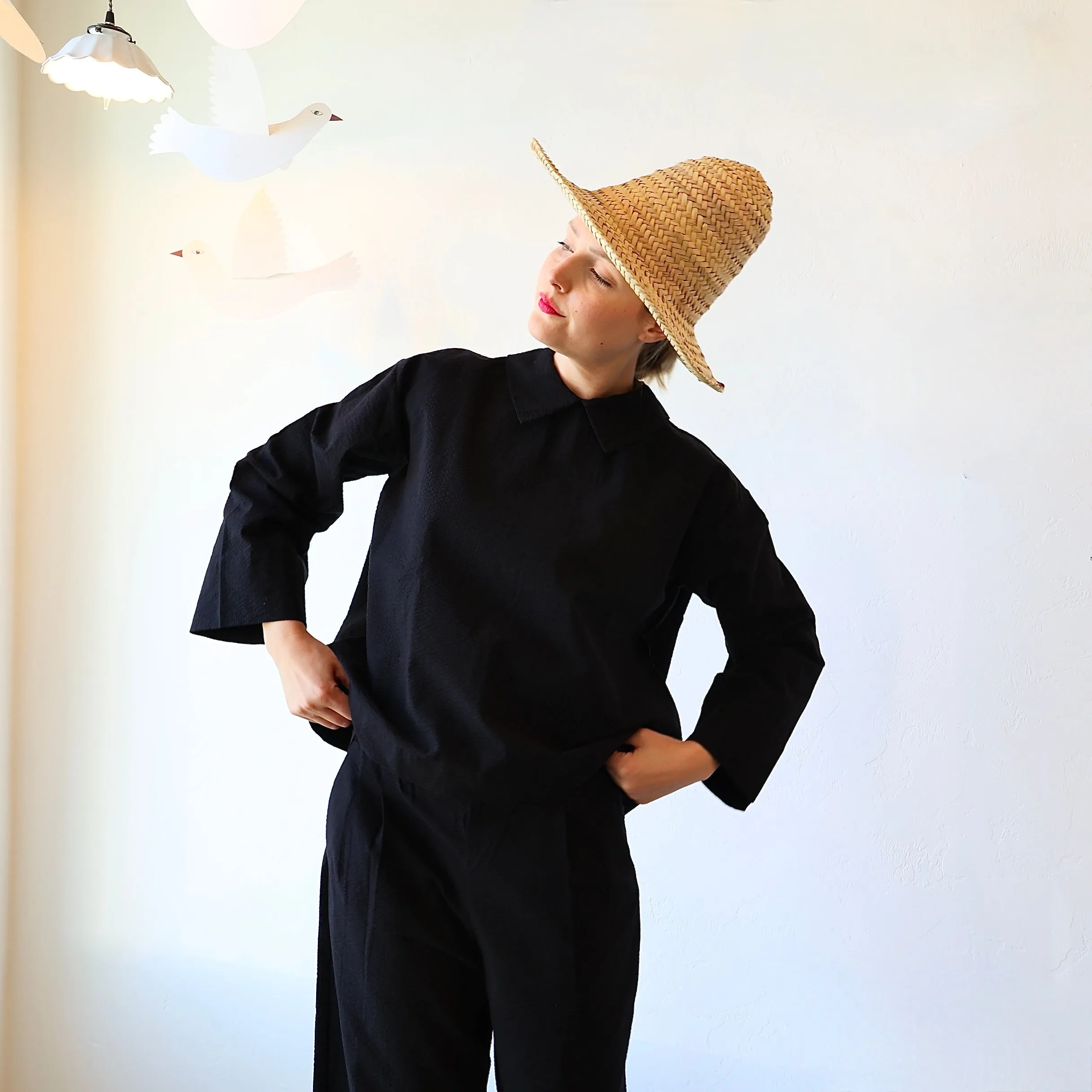 Bon Pointed Collar Shirt - Black Seersucker