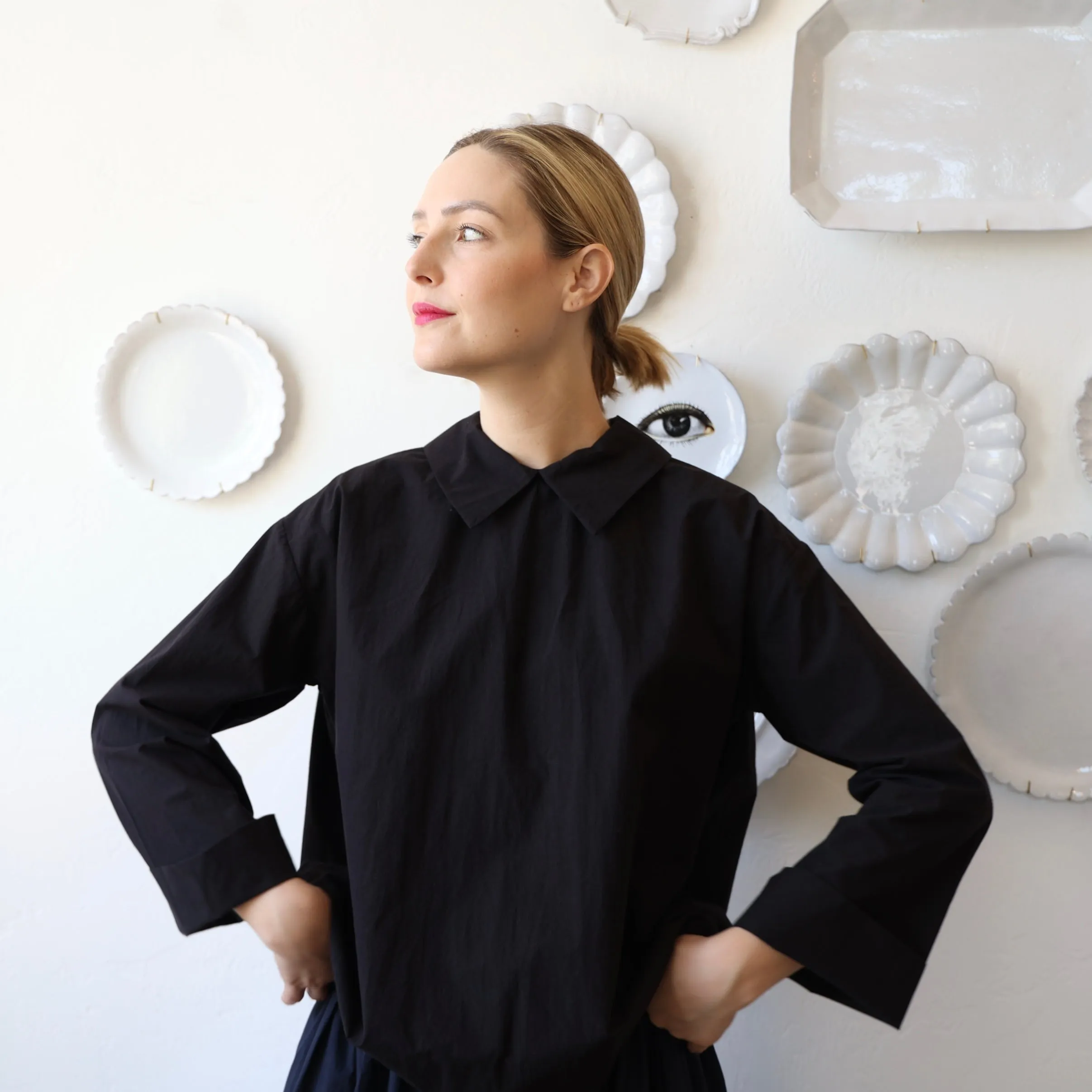 Bon Pointed Collar Shirt - Black