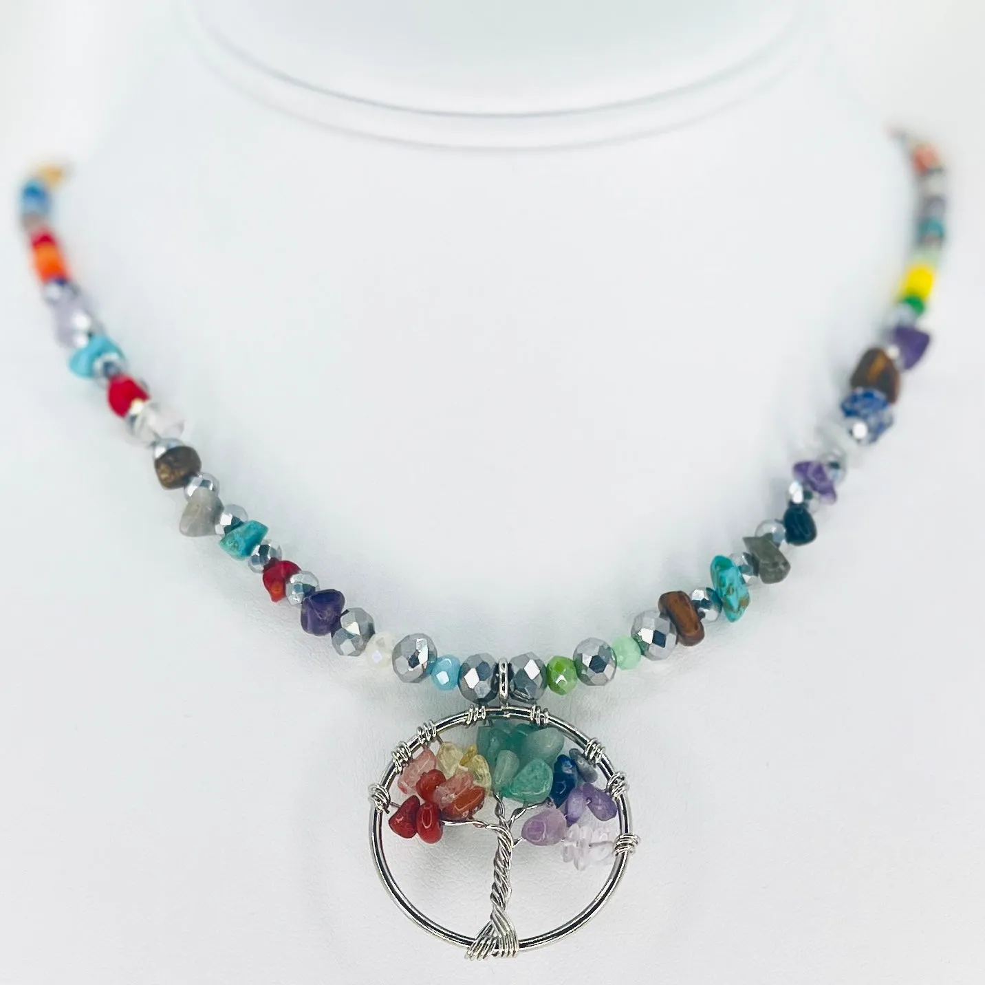 Colorful Natural Stone Necklace – Vibrant and Energetic