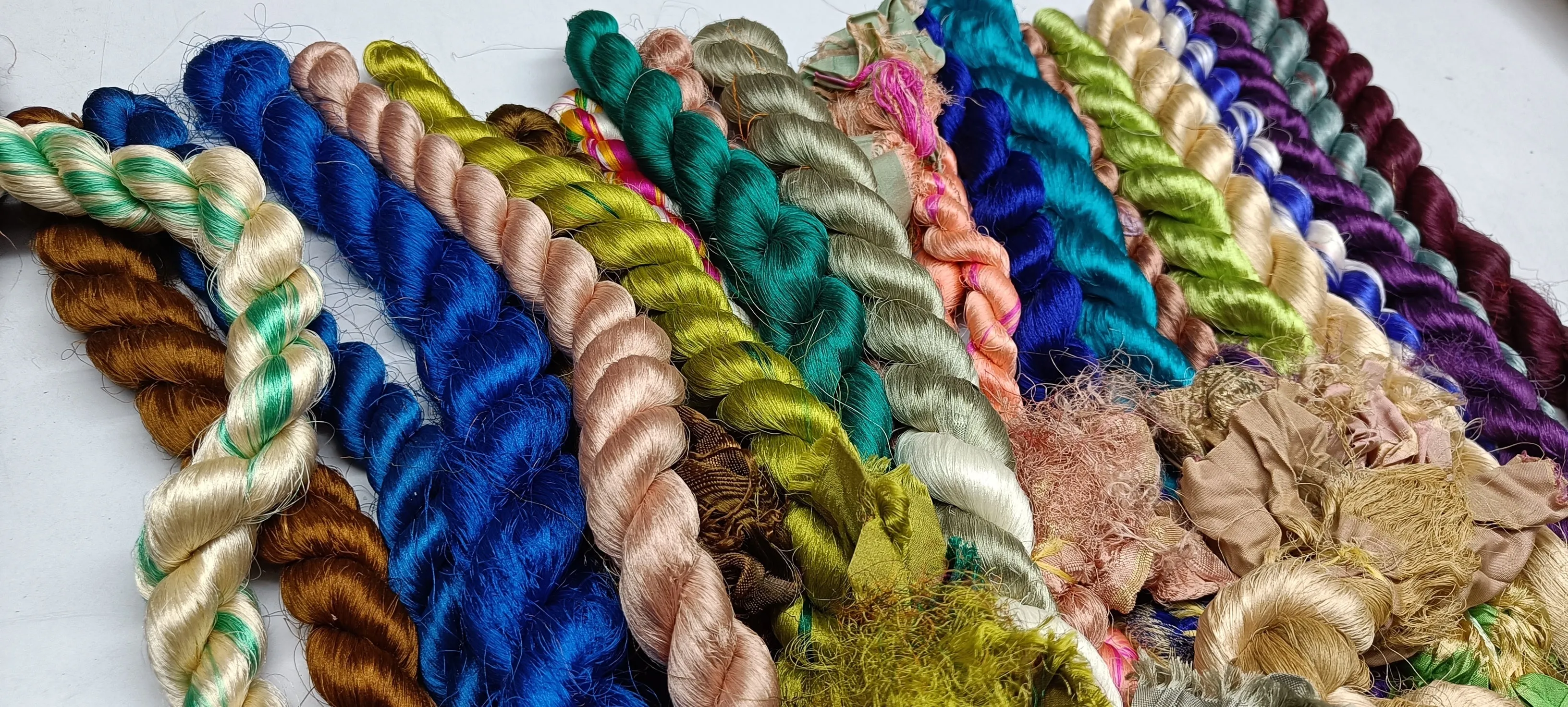 Colorful Sari Silk Thrums