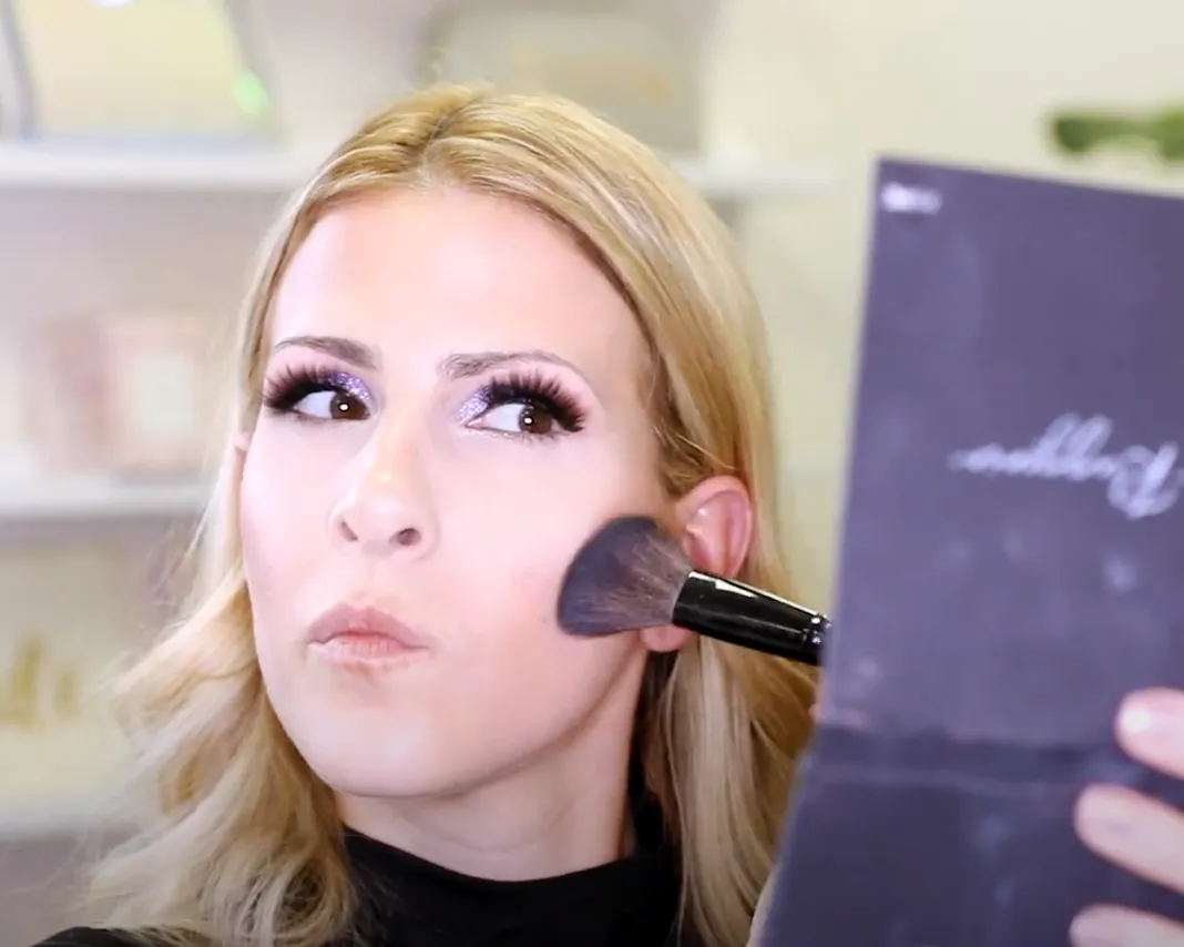 Contour Blush Brush 153