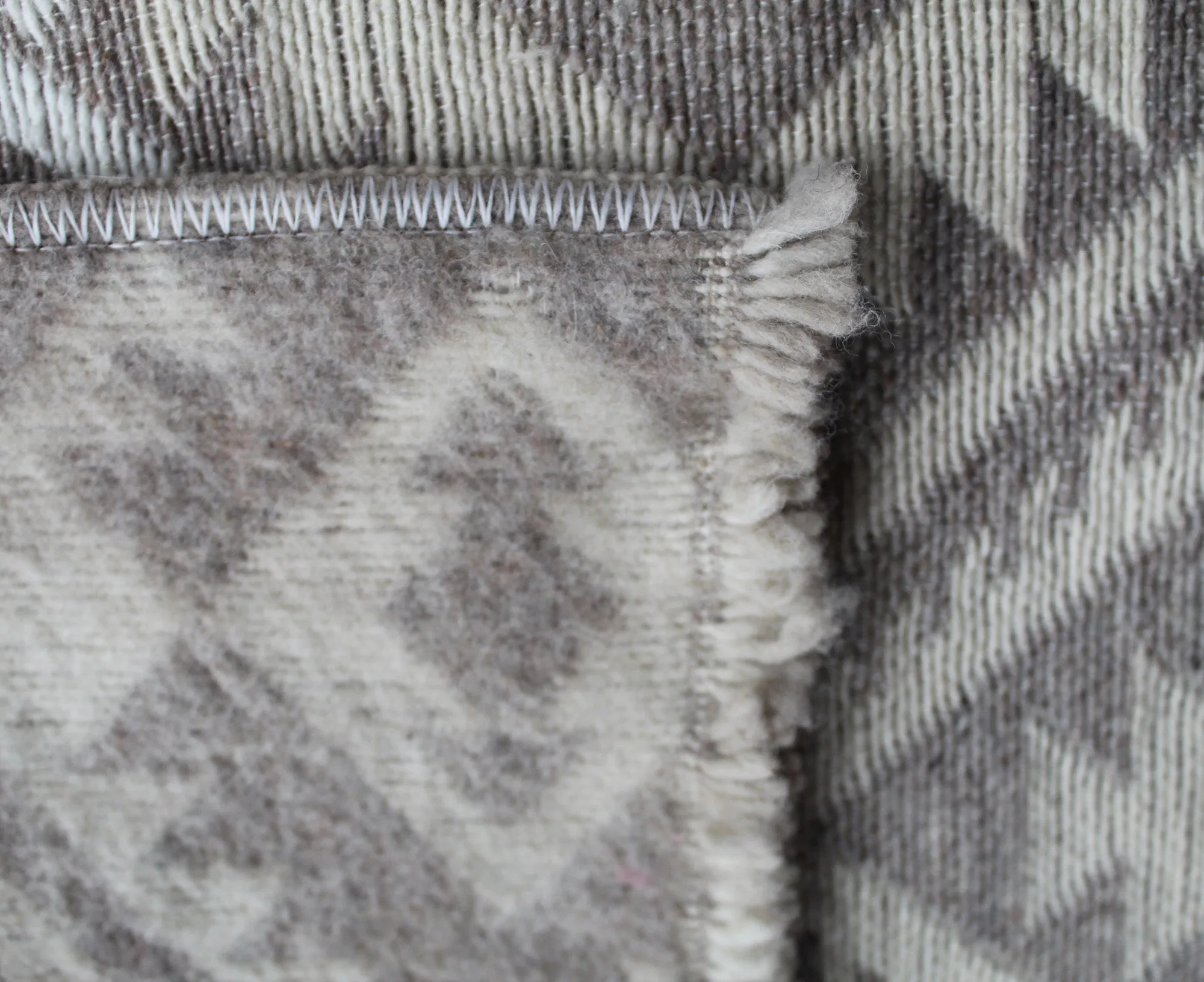 Cotacachi Premium Edition 100% Wool Blanket
