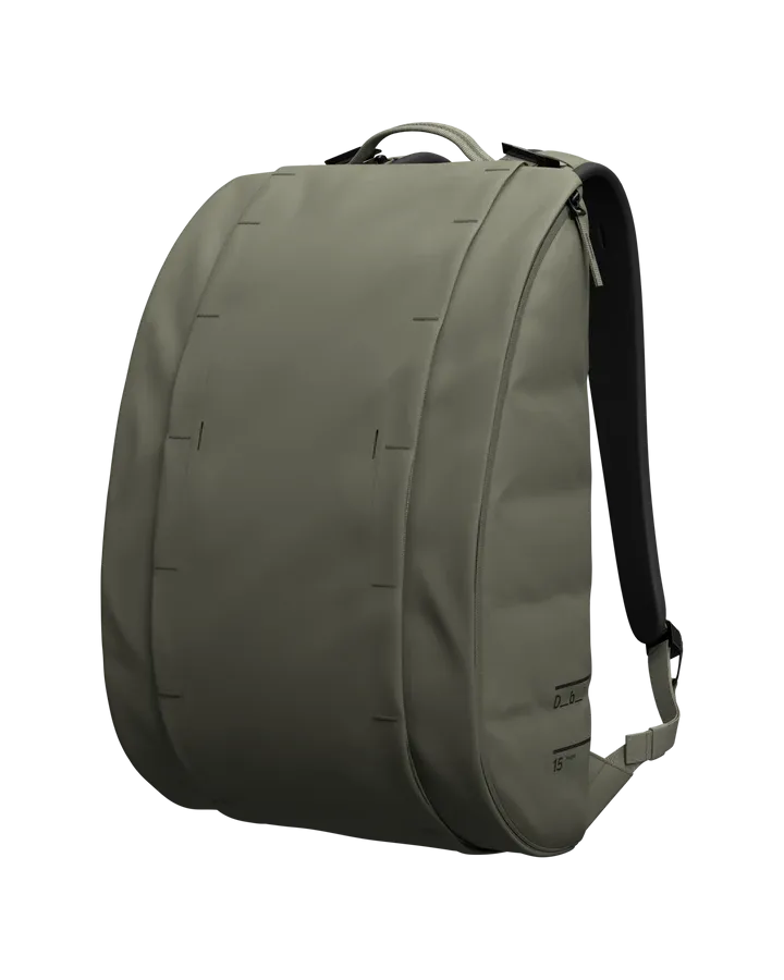 DB Hugger Base 15L
