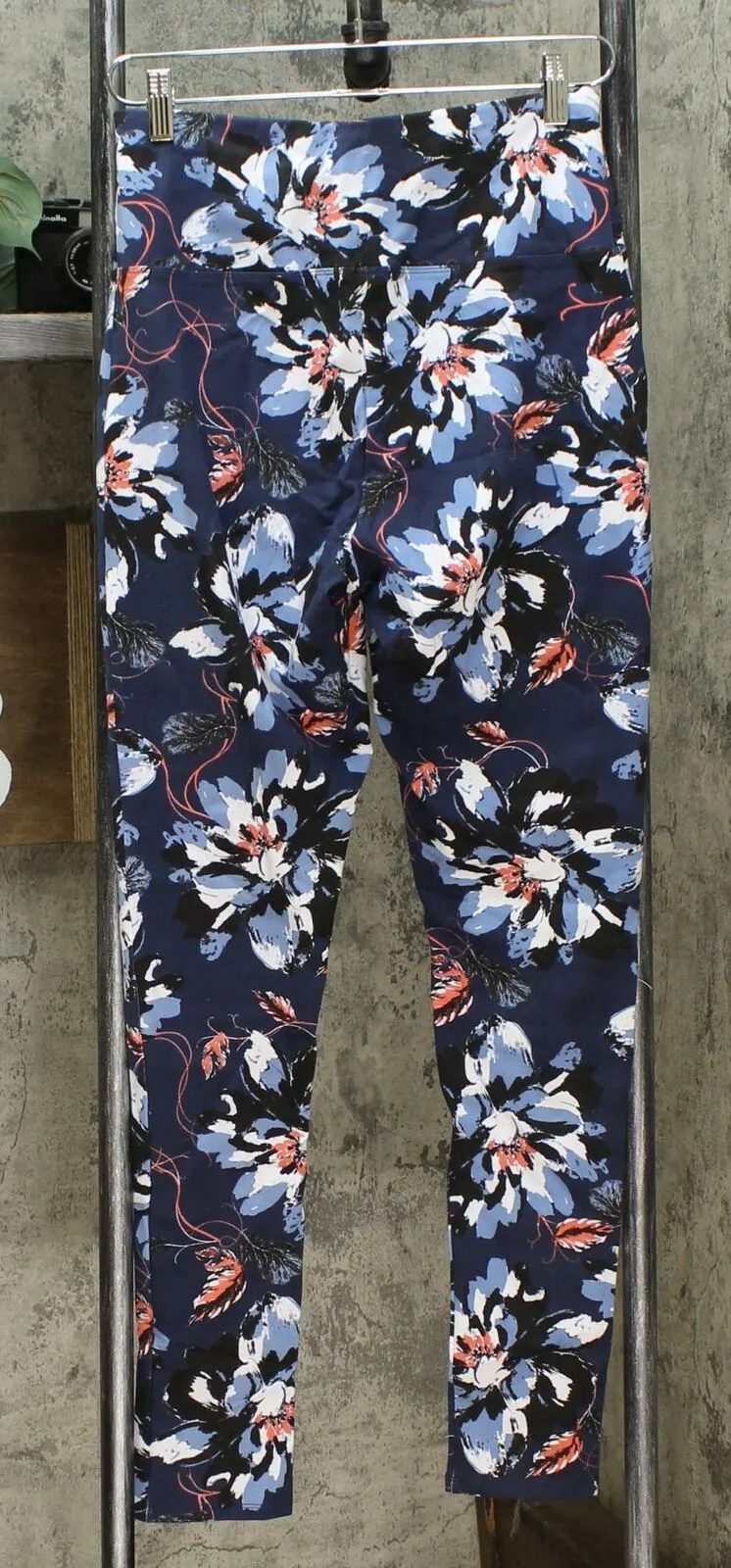 DG2 by Diane Gilman Slim Sleek Solution Leggings Navy Floral Medium Tall