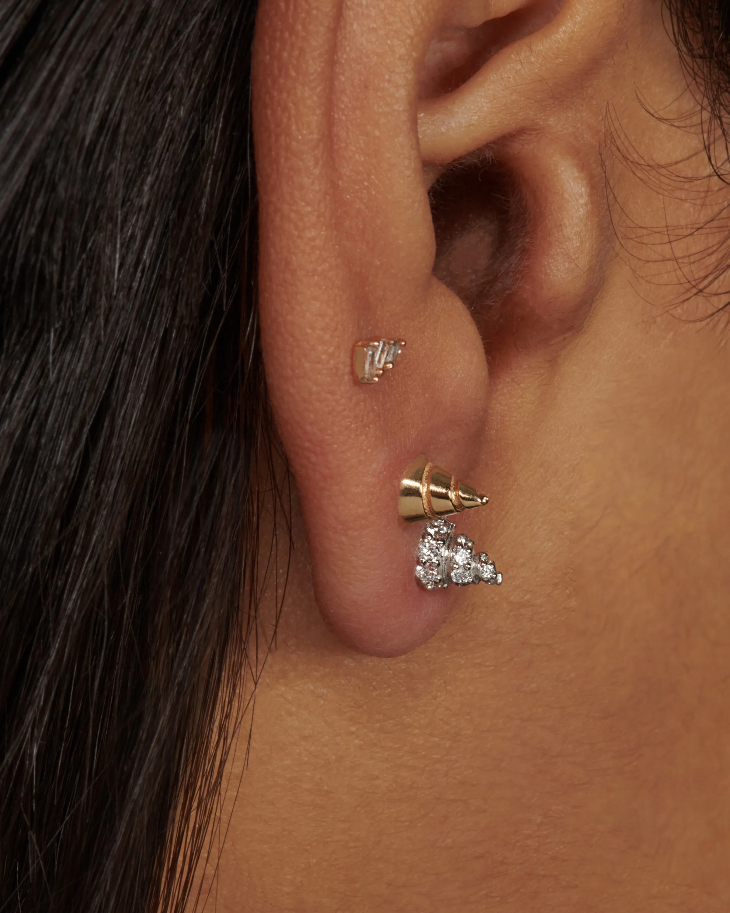 Diamond Conical Shell Stud