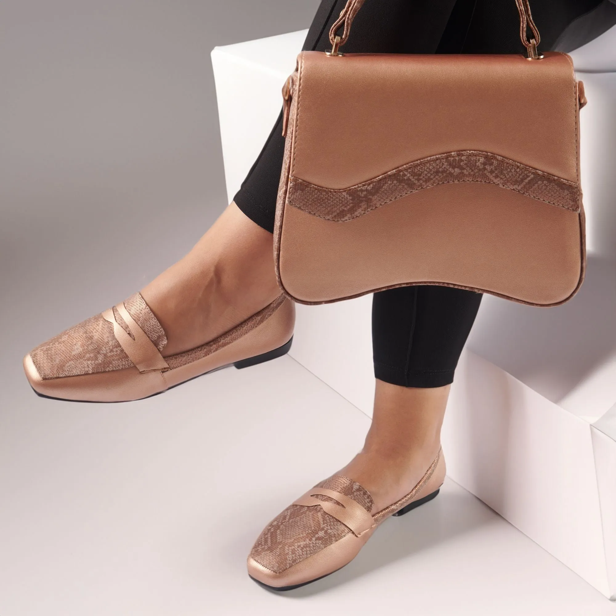 Elif | Sleek Timeless Sophistication