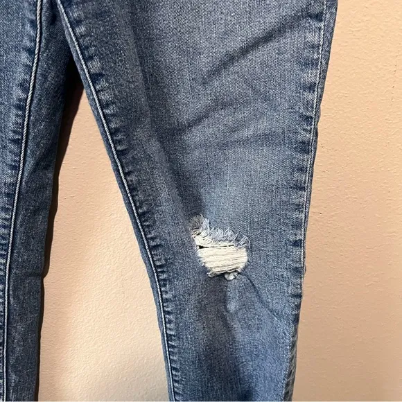 EXPRESS- Slim Super High Rise Women's Blue Jeans Size 8R