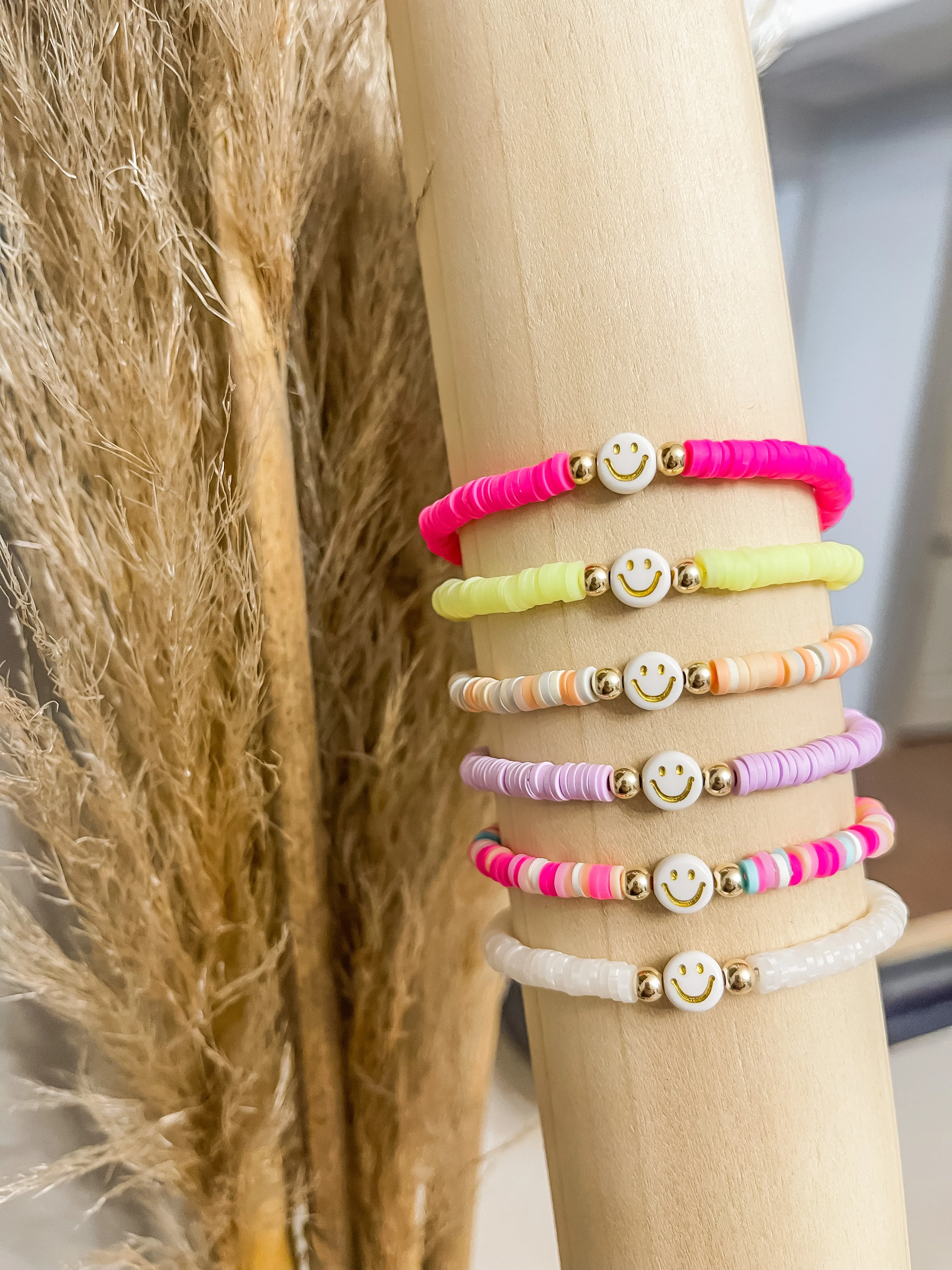 Feather   Cove Smiley - Colorful