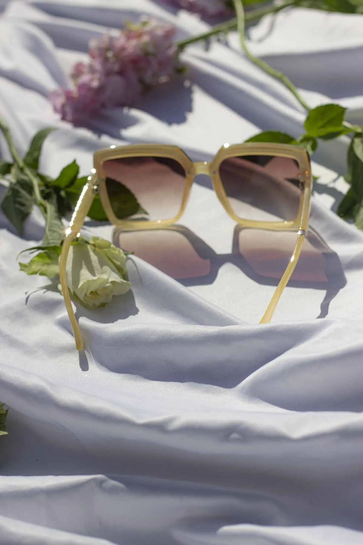 Front Lens Chunky Square Angled Sunglasses