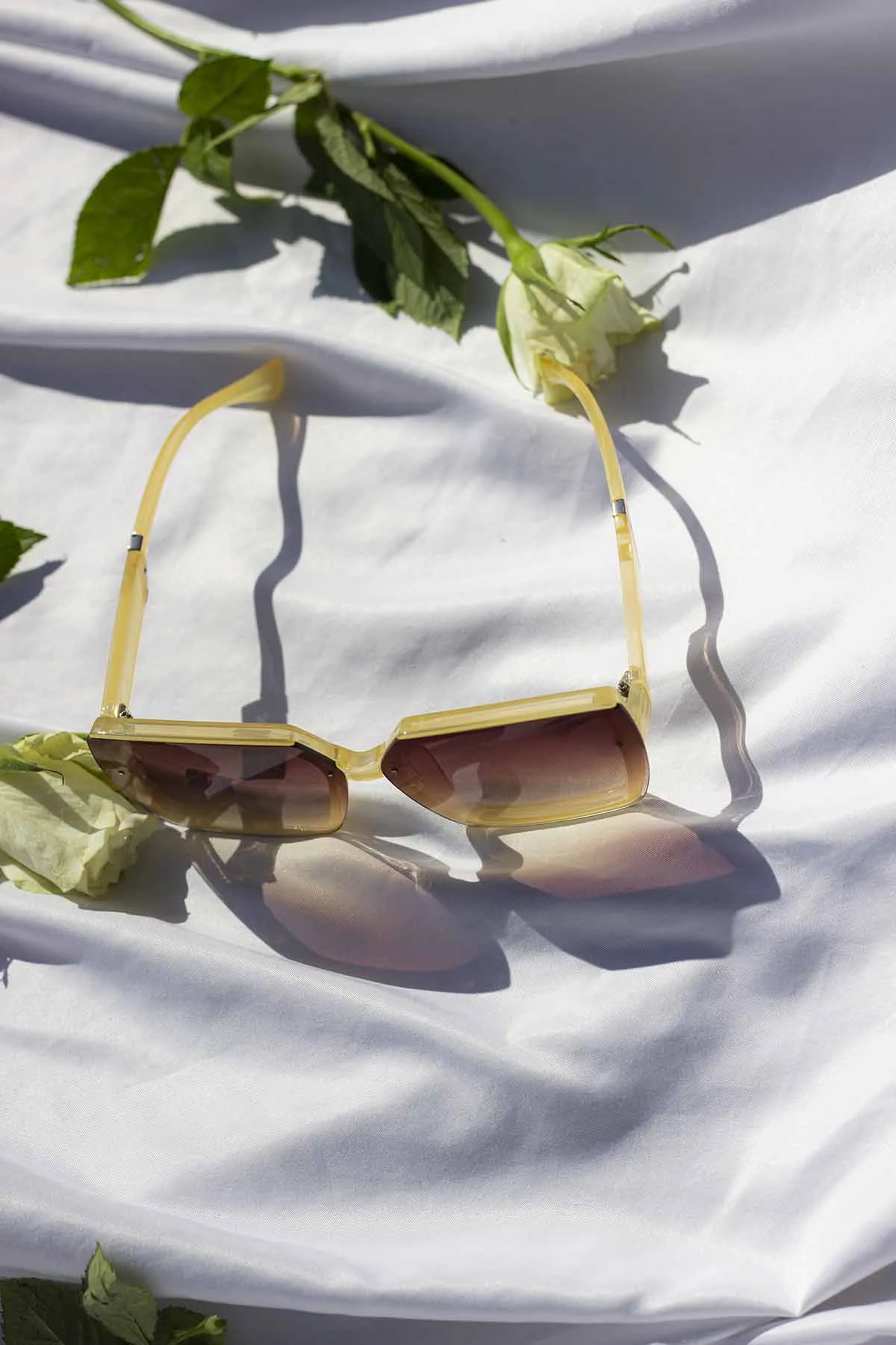 Front Lens Chunky Square Angled Sunglasses