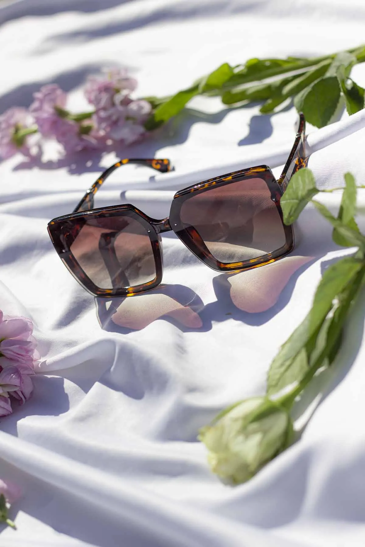 Front Lens Chunky Square Angled Sunglasses