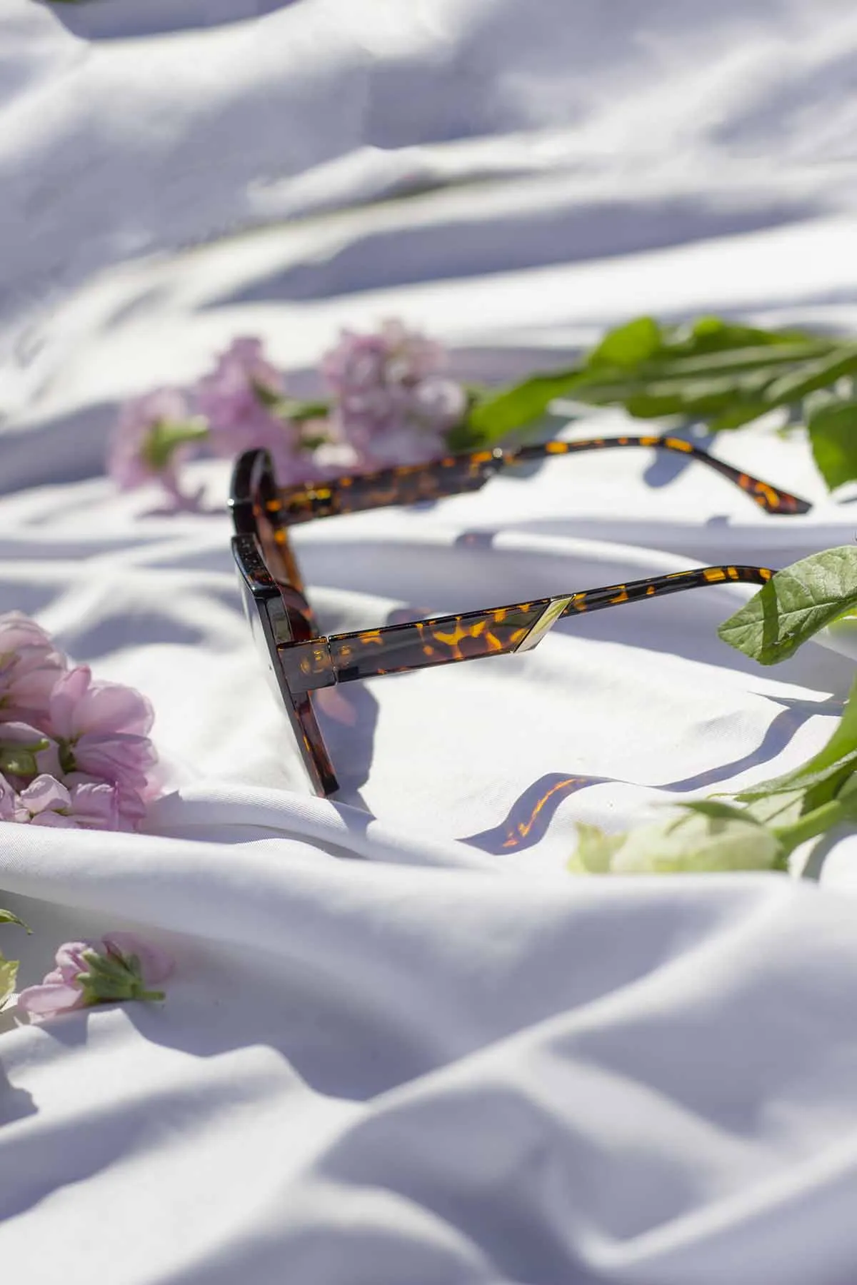 Front Lens Chunky Square Angled Sunglasses