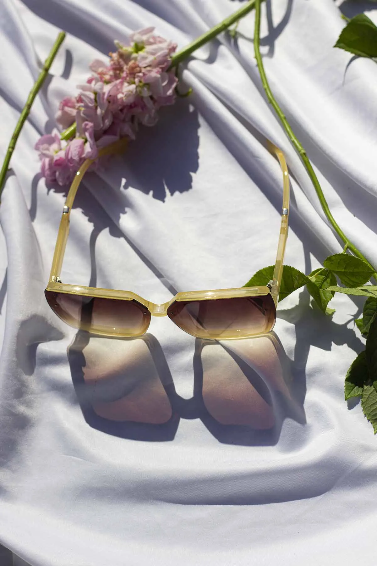 Front Lens Chunky Square Angled Sunglasses