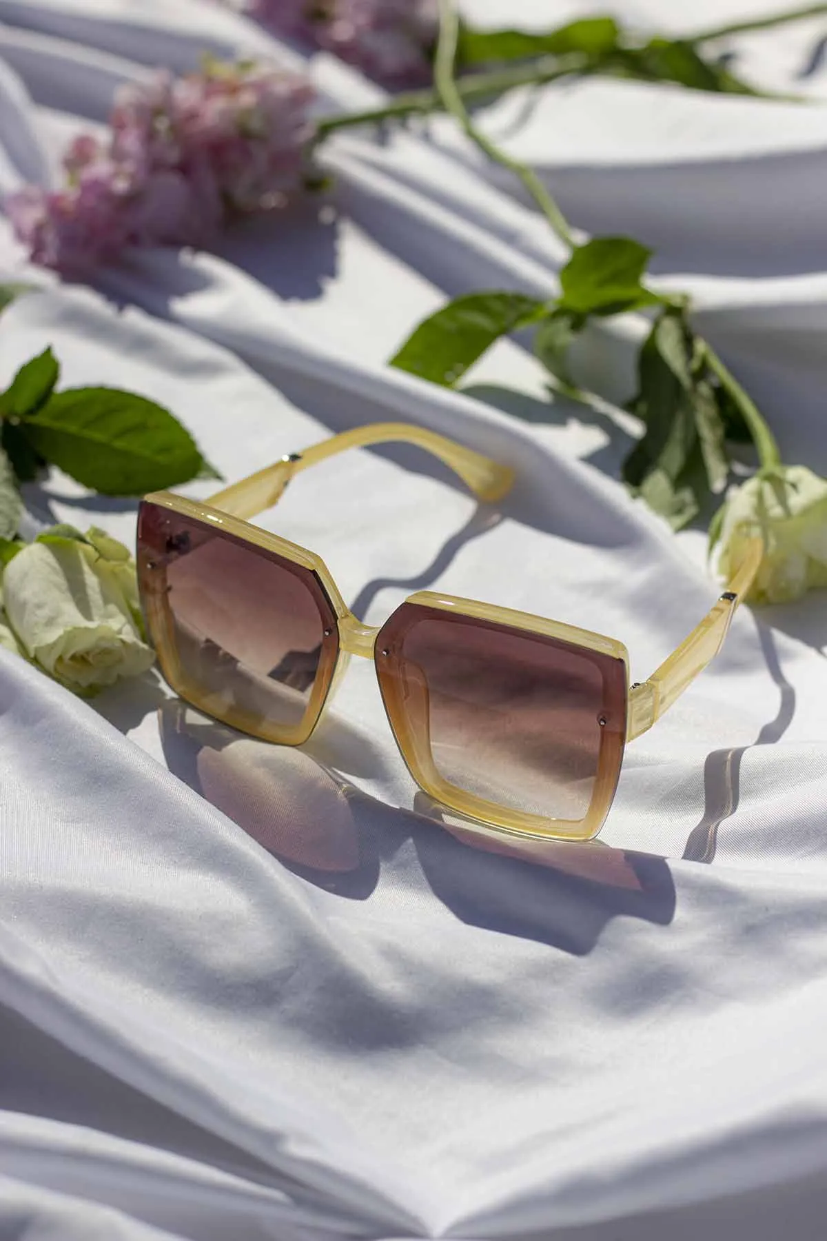 Front Lens Chunky Square Angled Sunglasses