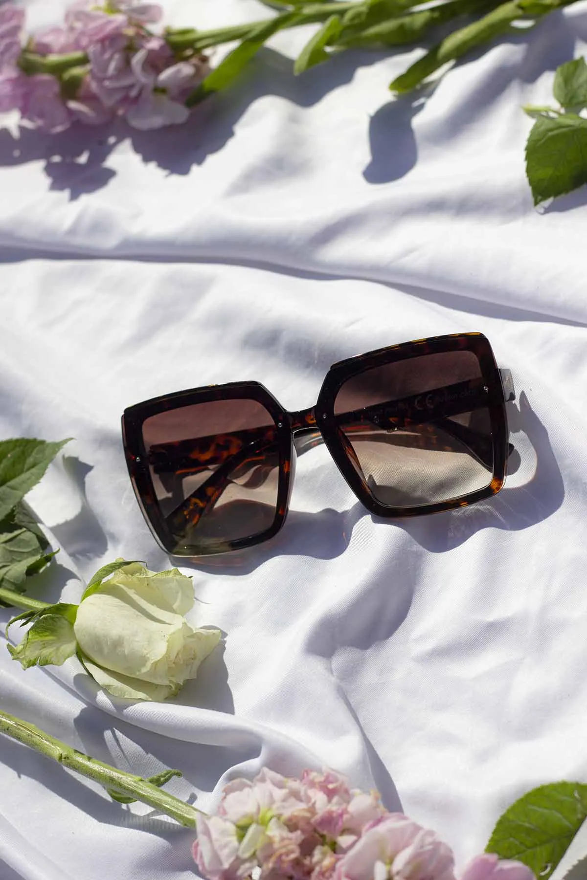 Front Lens Chunky Square Angled Sunglasses