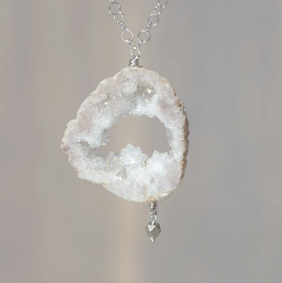 Geode Simple Silver Long Necklace