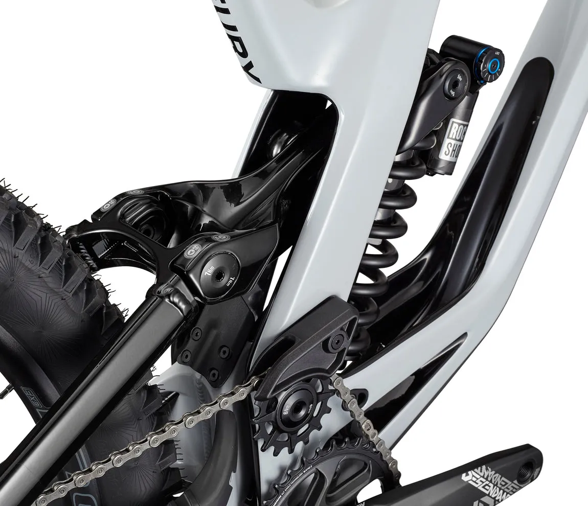 GT Fury Carbon Pro