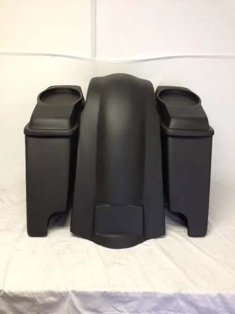 Harley Davidson 4" Extended Saddlebags   6.5" Speaker Lids With Cut Outs