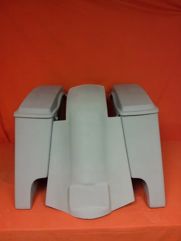 Harley Davidson 4" Extended Stretched Saddlebags   Lids & Replacement Fender 09 - 13