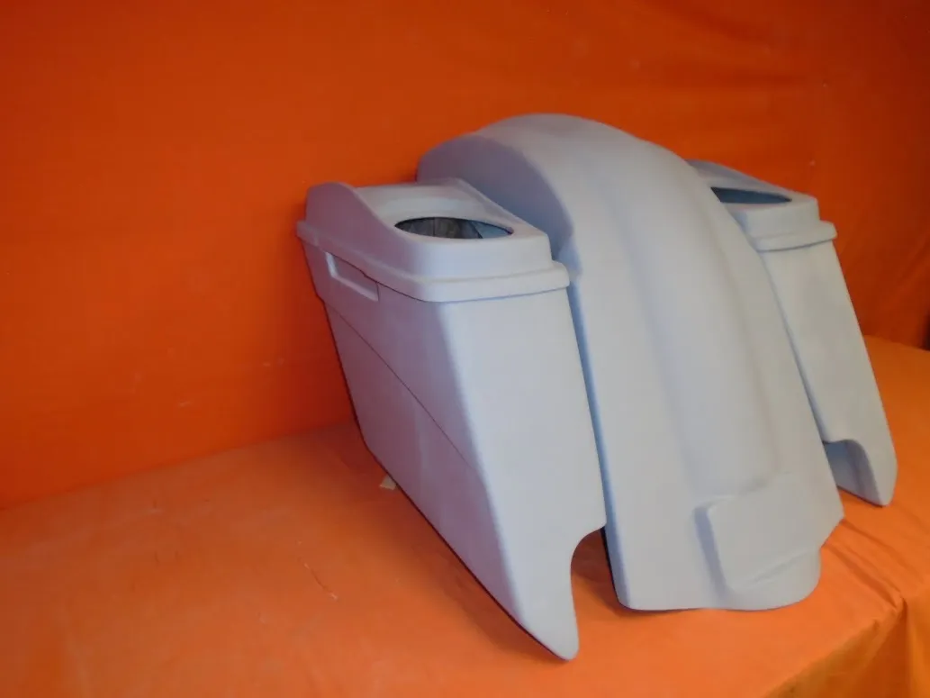 Harley Davidson 5" Extended Stretched Saddlebags Dual 6 x 9 Speaker Lids With Cut Outs