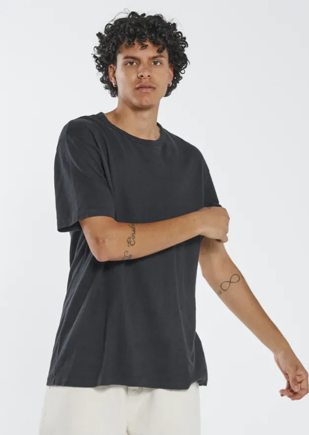 Hemp Embro Merch Fit Tee Black