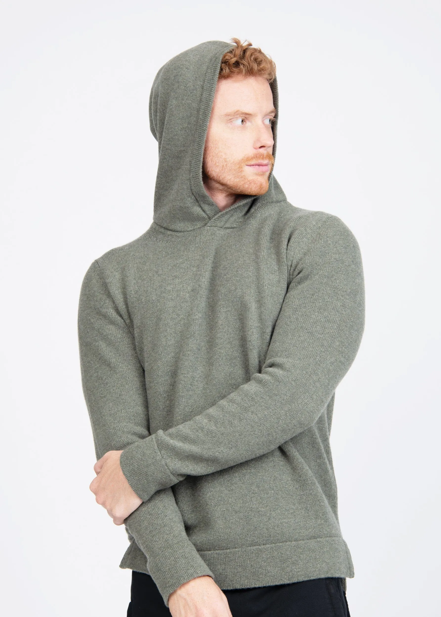 HOODED SWEATER