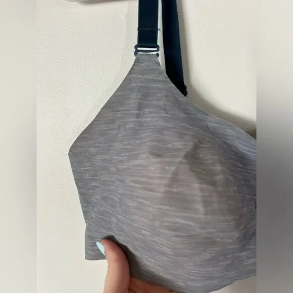 Knix Evolution Everyday Wireless Bra Padded Size 8 Gray Black