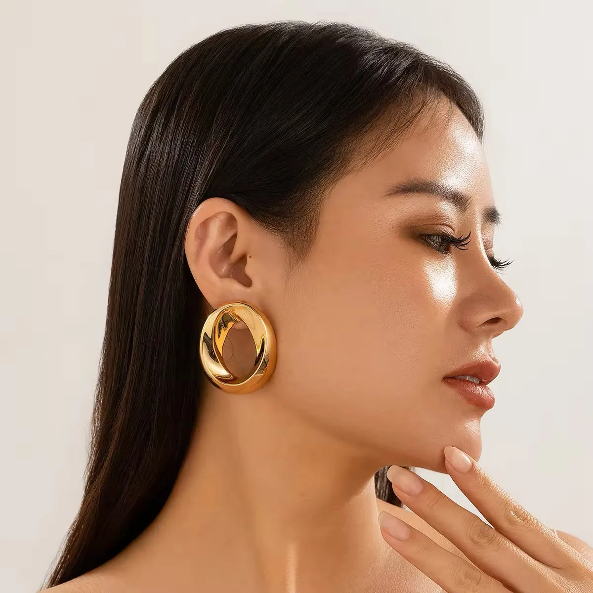 Luxury Glossy Round Circle Stud Earrings