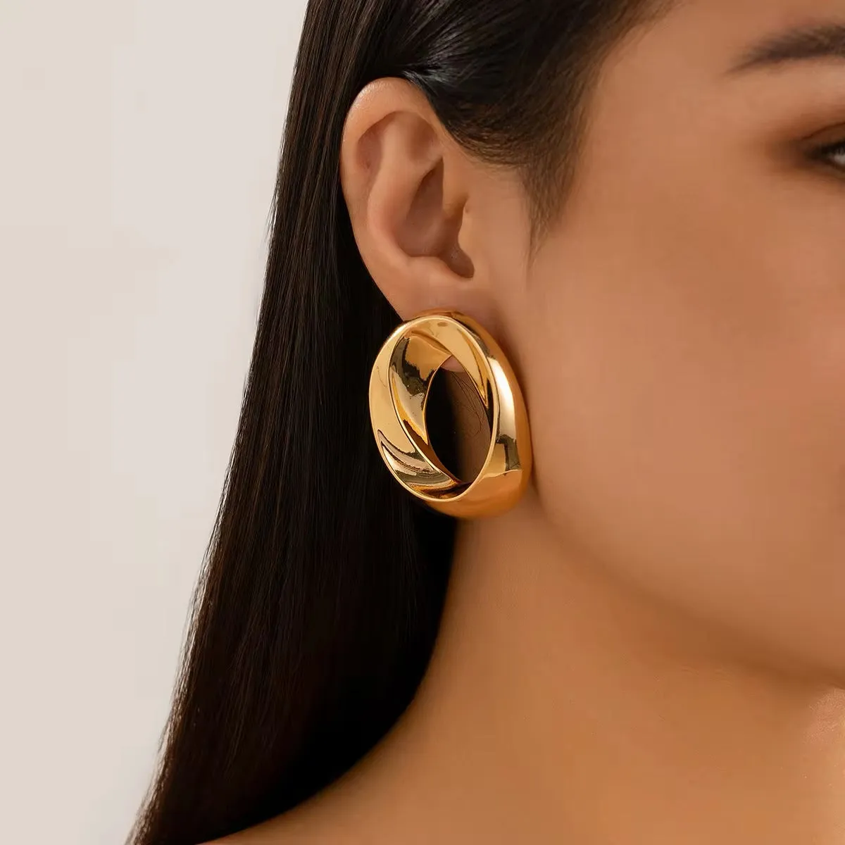 Luxury Glossy Round Circle Stud Earrings