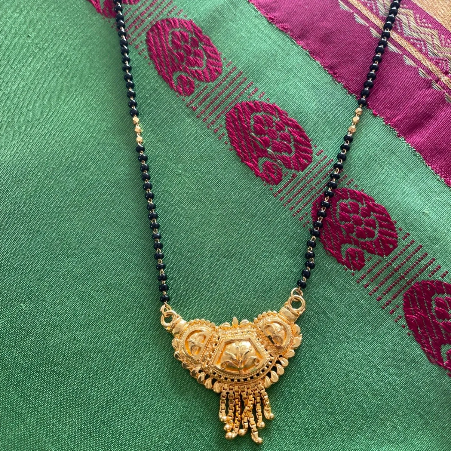 Maharashtrian Long Mangalsutra Designs Traditional Gold Pendant Simple Black Beads Chain