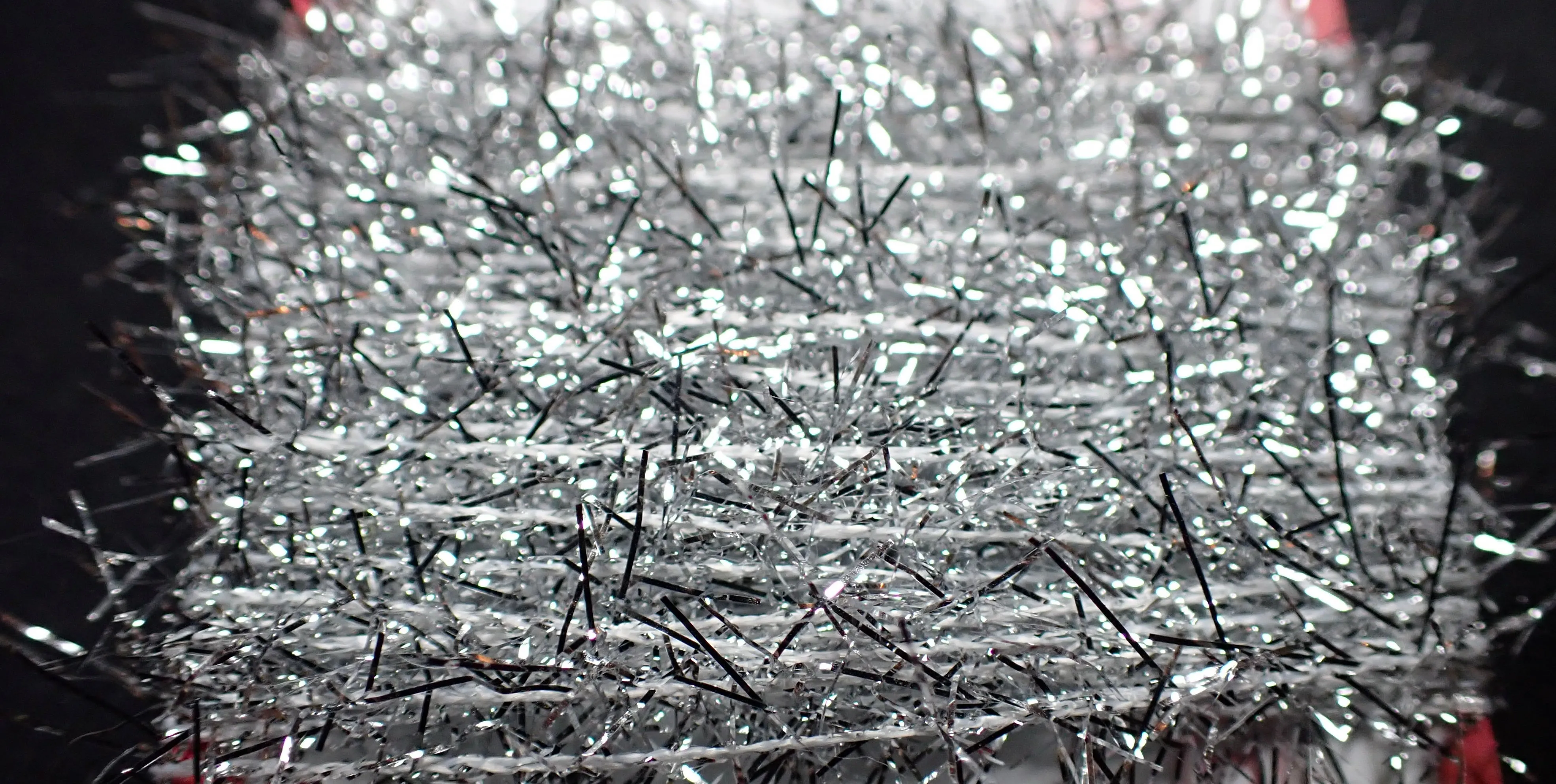 Metallic Tinsel Straggle  Chenille