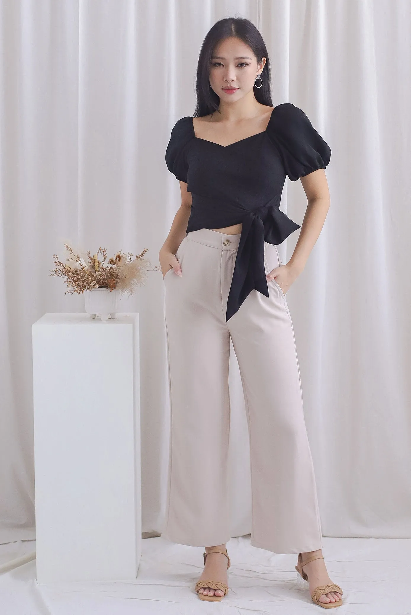 Michi Multiway Sash Tie Top In Black