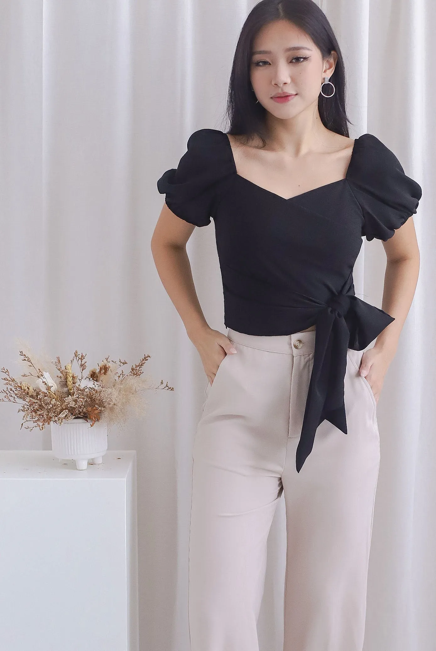 Michi Multiway Sash Tie Top In Black
