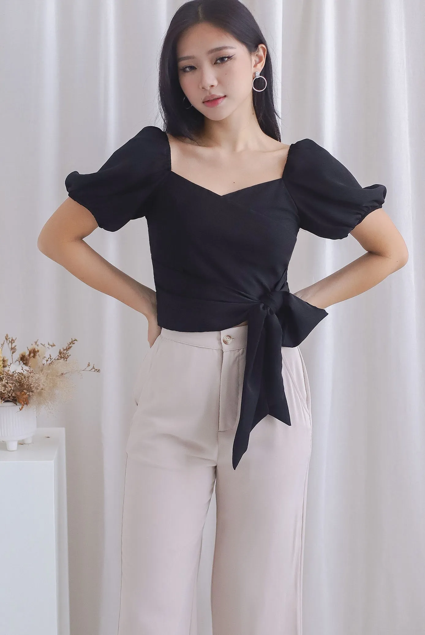 Michi Multiway Sash Tie Top In Black