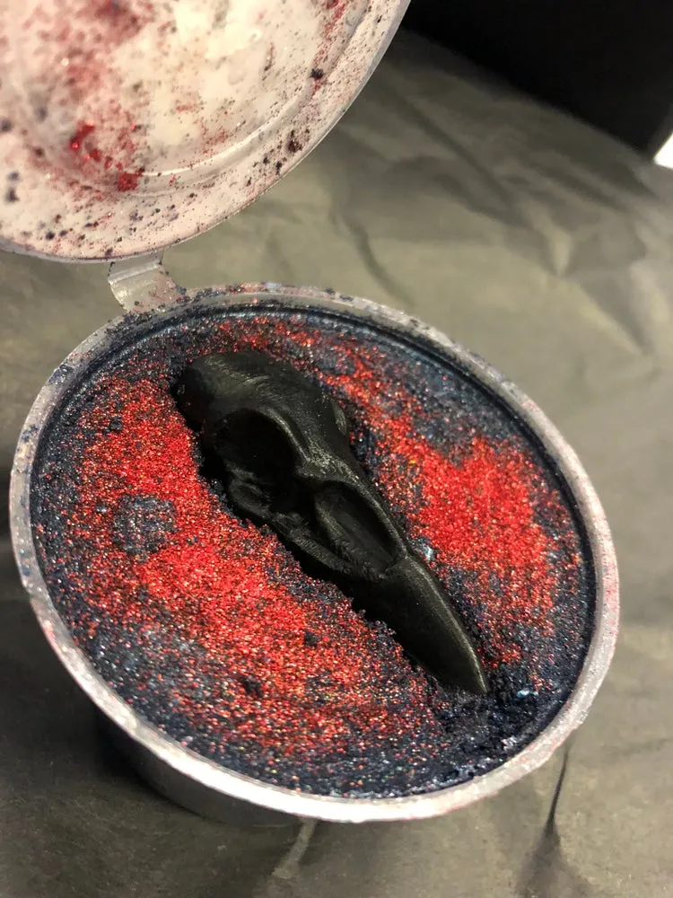 Morrighan Red&Black Metallic Bath Bomb with Single Use Soap