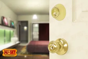 NuSet Builder Special: Keyed Alike Entry Door Knob and Deadbolt (Brass)