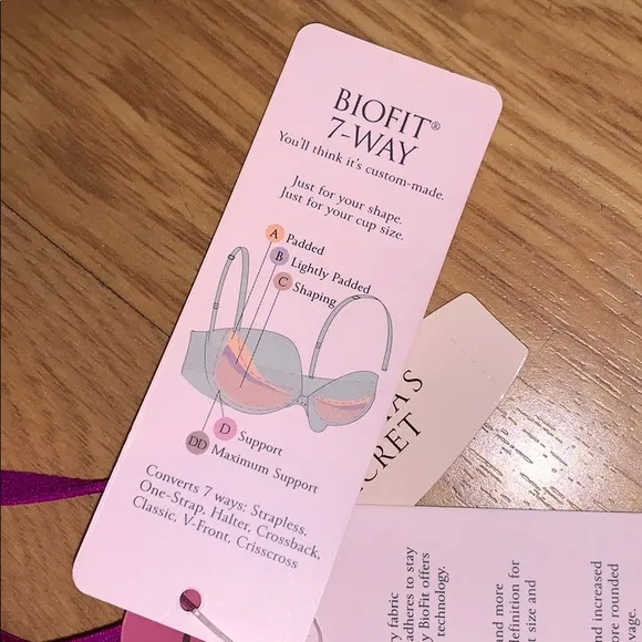 NWT Victoria's Secret BIOFit 7-Way Bra
