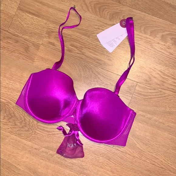NWT Victoria's Secret BIOFit 7-Way Bra