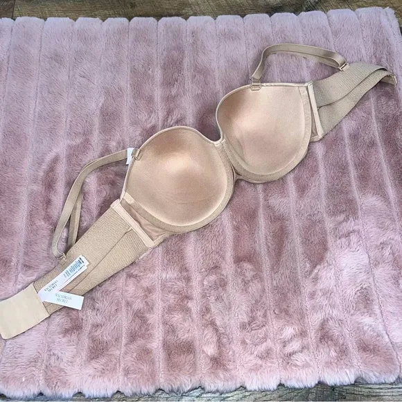 NWT! Victoria’s Secret Body by Victoria Multiway/Multi-Option Lightly Lined Bra