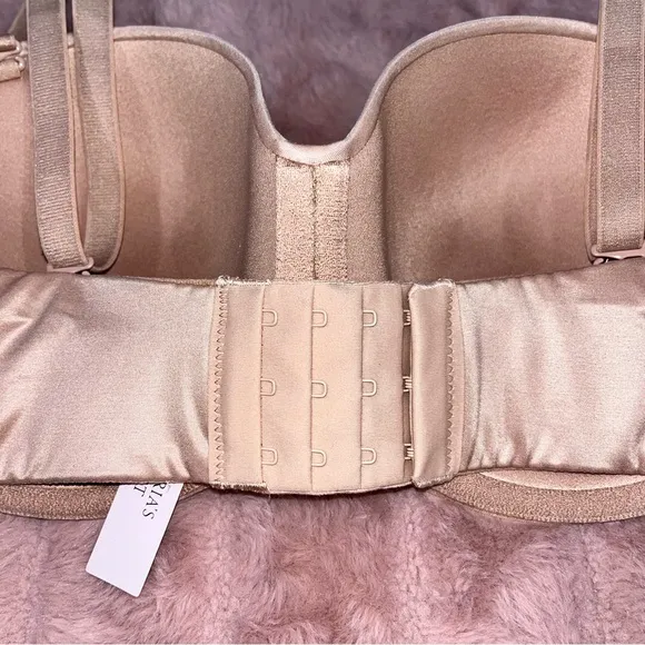NWT! Victoria’s Secret Body by Victoria Multiway/Multi-Option Lightly Lined Bra