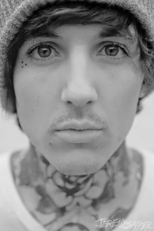 Oli Sykes - Black and white - Metallic Mini-Print