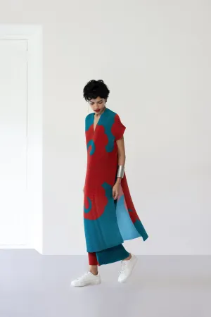 Pleated V-Neck Kurta Set